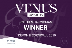 Venus Awards 2019 winner_influential woman